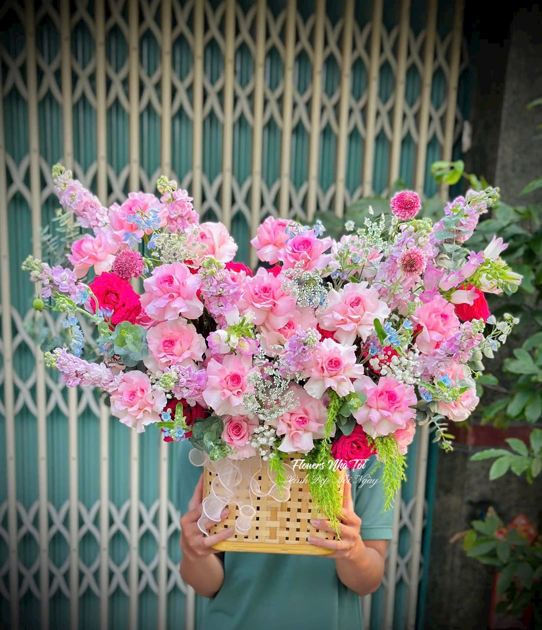 Giỏ Hoa Hồng Lạc Thần