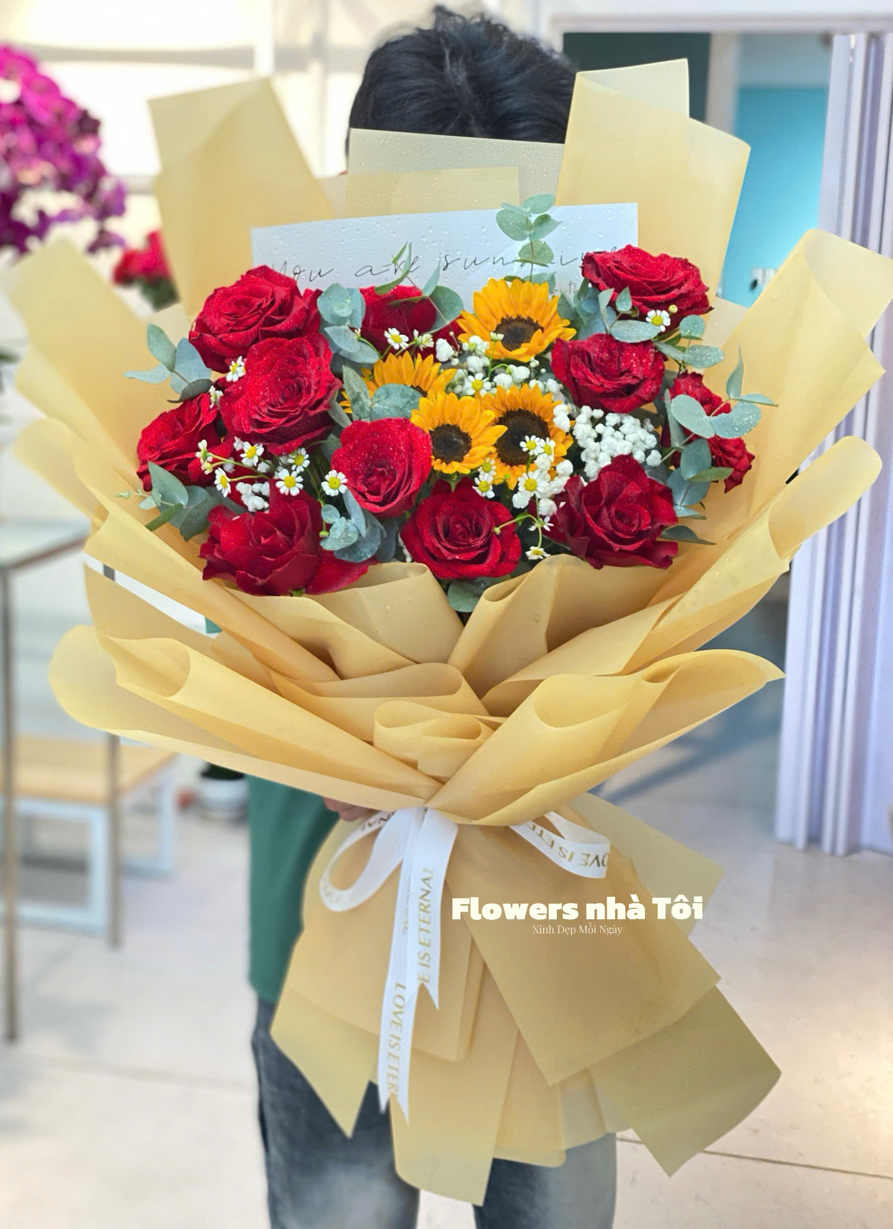 Bó Hoa Hồng Đỏ Phối Hướng Dương 