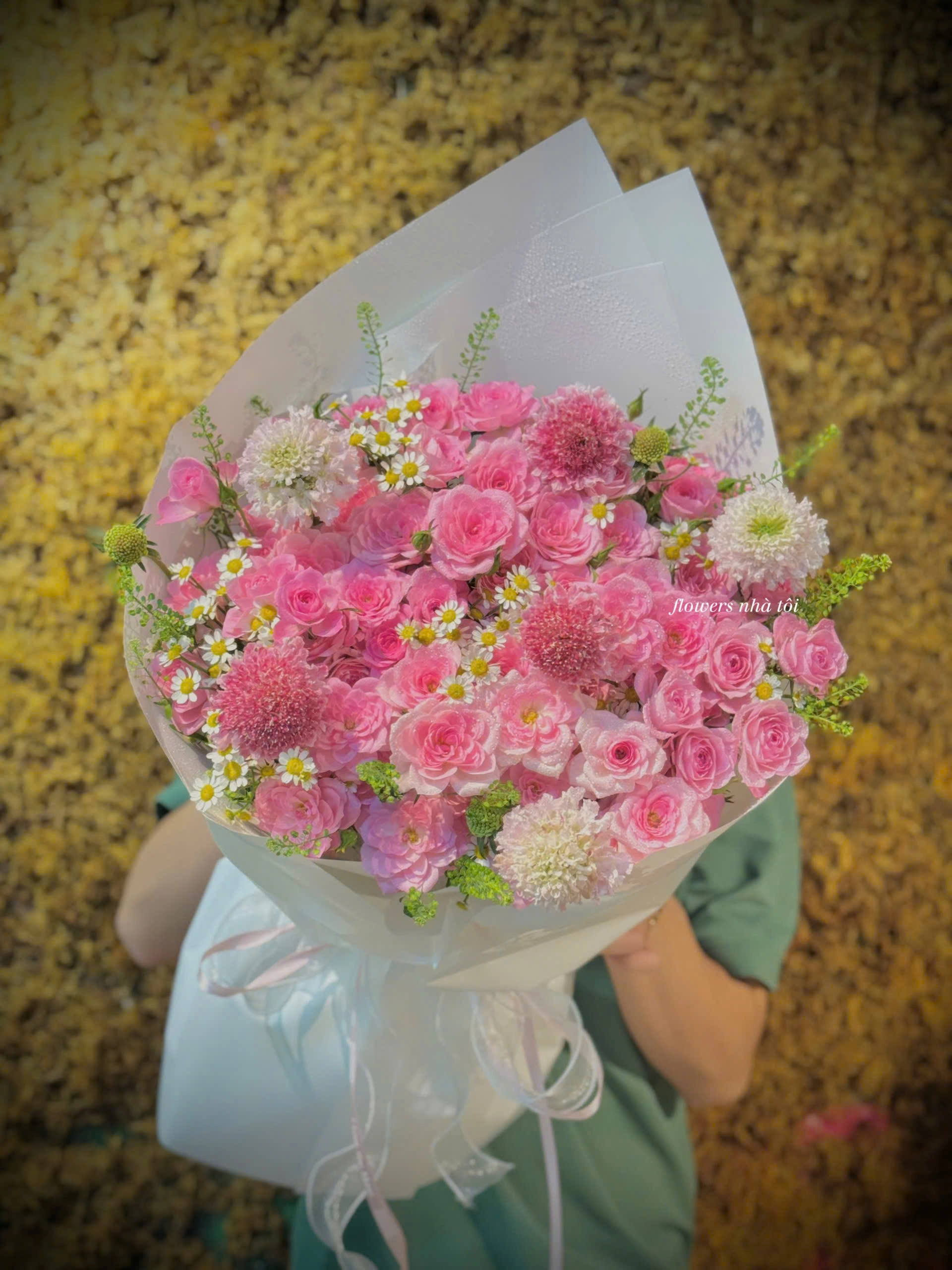 BÓ HOA HỒNG CHÙM ĐIỀN MẬT